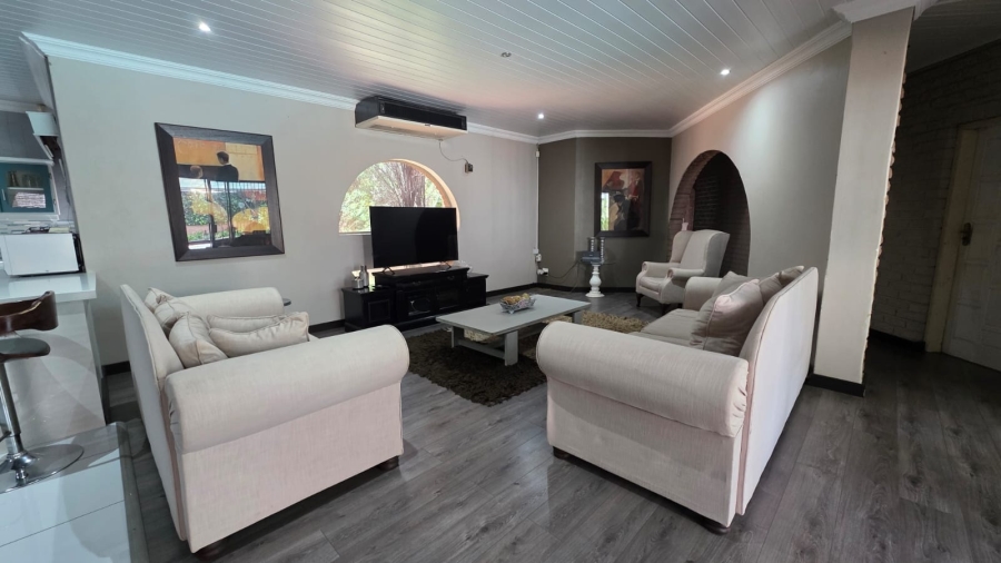 3 Bedroom Property for Sale in Wilkoppies North West
